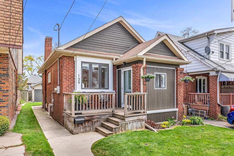 129 Harding Boulevard, Toronto East