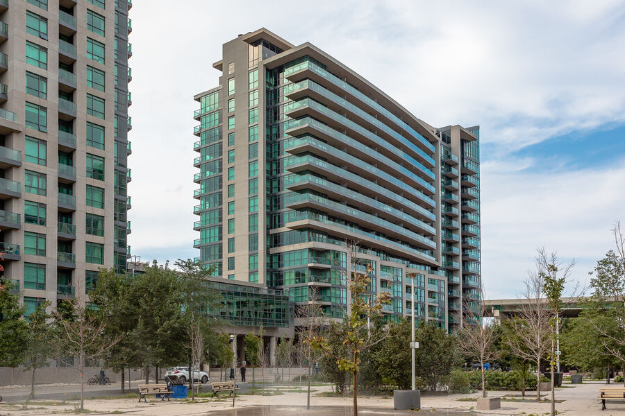 Condo buildings at 209 Fort York Blvd, Fort York, Toronto